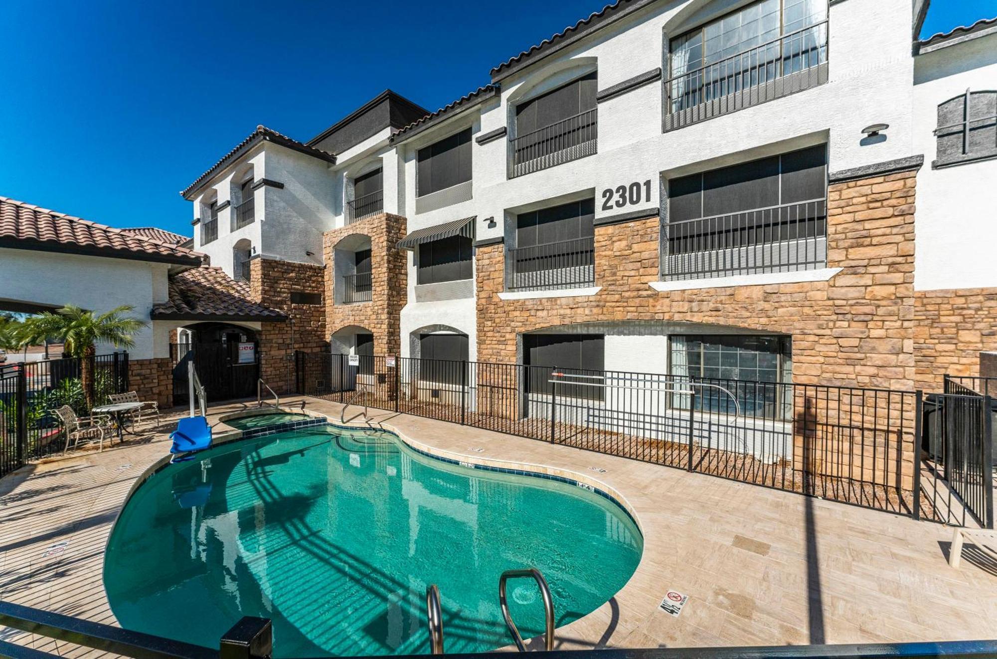 Promo Apartment Tempe